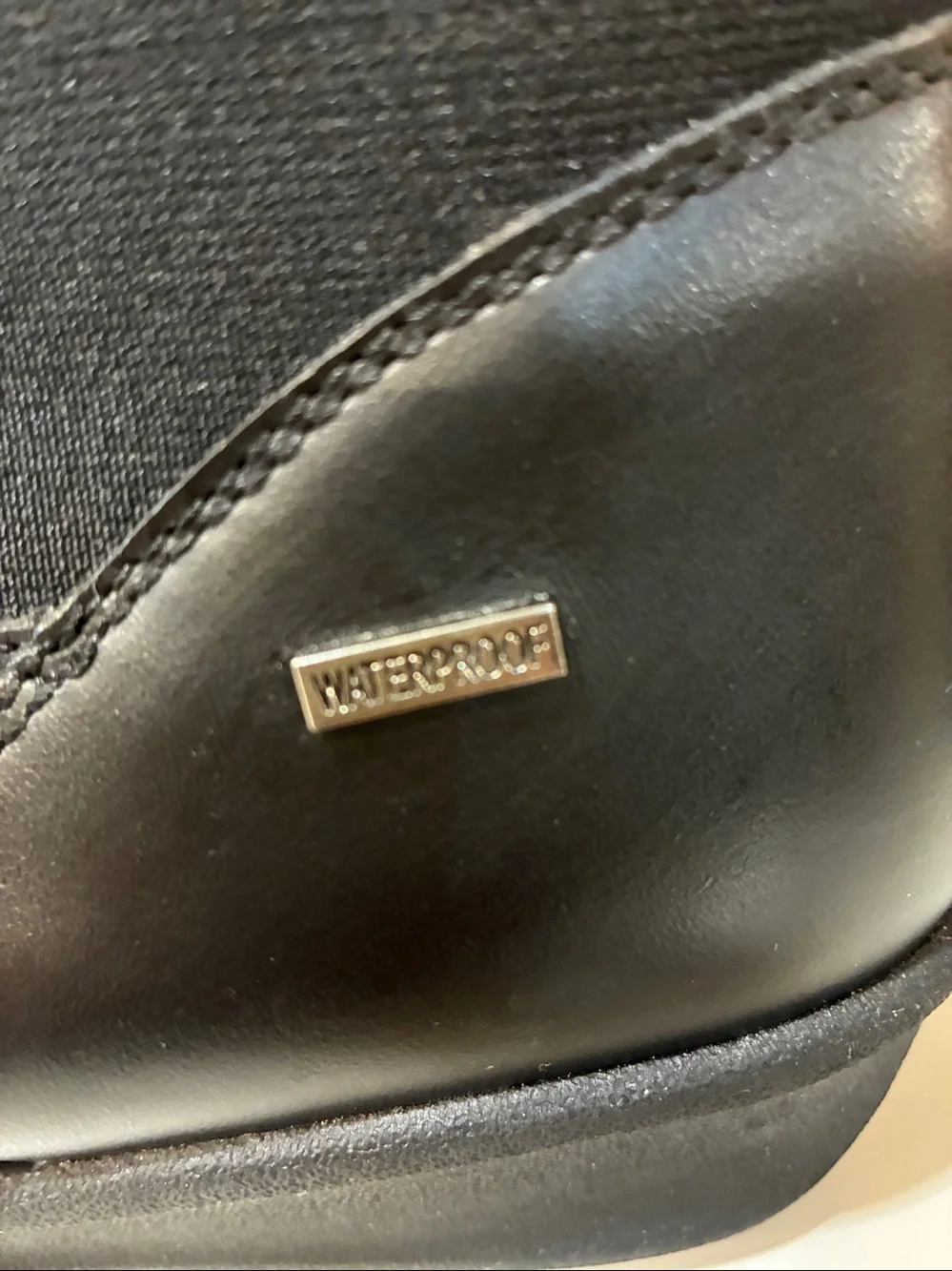 Aravon Flex-Laurel Waterproof Black Leather Front-Zip Ankle Bootie - Picture 5 of 9